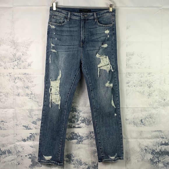 Risen Distressed Girlfriend High Rise Skinny Jeans - Picture 10 of 16